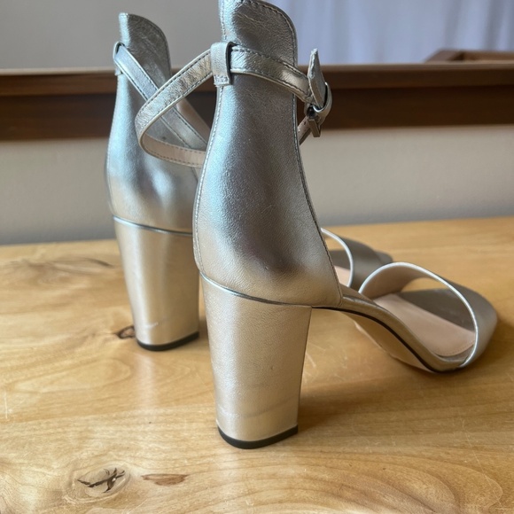 VINCE CAMUTO CORLINA ANKLE STRAP HEELED SANDAL 12M SILVER WEDDING HOLIDAY GLAM - Picture 8 of 11